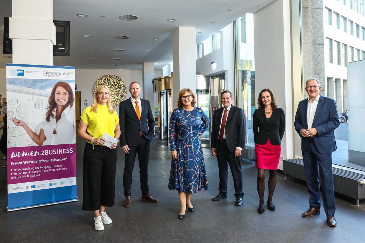 Groß (Frauen Wirtschaftsforum 2021)